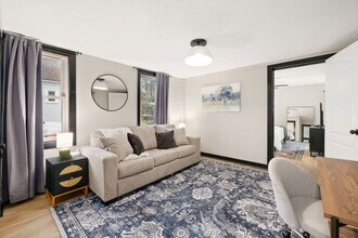 303 E Washington St in Medina, OH - Building Photo - Building Photo