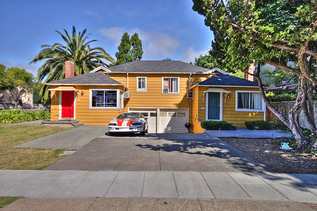 1 Hayward Ave in San Mateo, CA - Foto de edificio