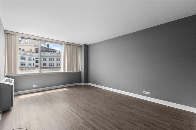 5601 N Sheridan Rd, Unit 20D in Chicago, IL - Building Photo - Building Photo