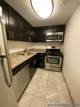 185 Freeman St in Brookline, MA - Building Photo - Building Photo