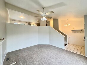 Lynnwood Home in Lynnwood, WA - Building Photo - Building Photo