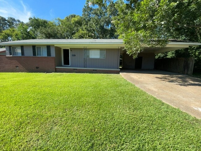 625 Forest Ave in Jackson, MS - Building Photo - Building Photo