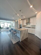 64 Lake Oasis St in Henderson, NV - Building Photo - Building Photo