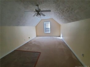 160 Yellowstone Ct in Raeford, NC - Building Photo - Building Photo