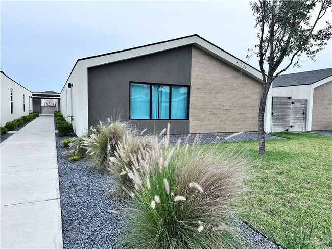 property at 1308 E Iris Ave