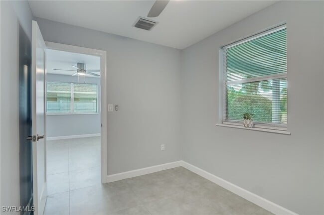 property at 4516 W Alhambra Cir