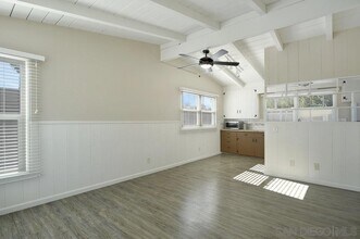 5220 Cass St in San Diego, CA - Foto de edificio - Building Photo