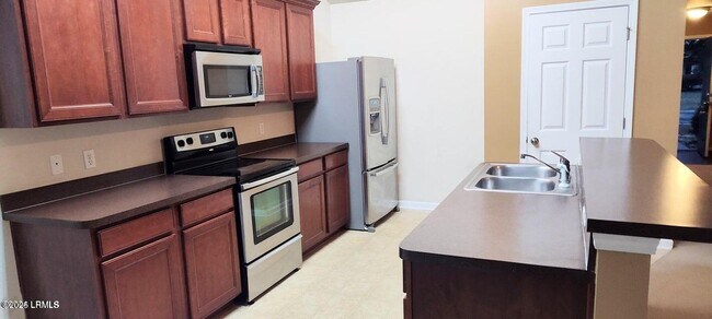 17 Harbison Pl in Beaufort, SC - Building Photo - Building Photo