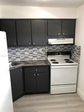 17255 SW 95th Ave in Palmetto Bay, FL - Building Photo - Building Photo