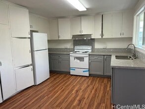 1133 Noelani St in Pearl City, HI - Building Photo - Building Photo