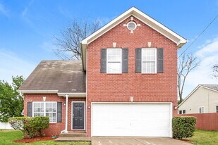 612 Mable Dr in La Vergne, TN - Building Photo