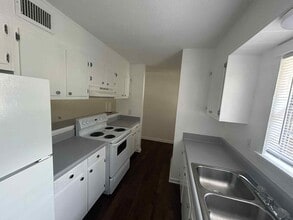 Pine Ridge Apartments at Shalimar in Shalimar, FL - Building Photo - Building Photo