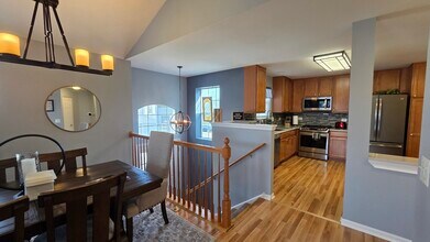 540 Legend Ln in McHenry, IL - Building Photo - Building Photo