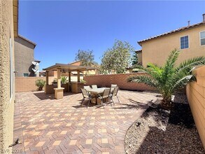 10566 Borborema St in Las Vegas, NV - Building Photo - Building Photo