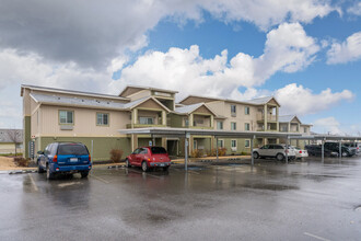 Basalt Ridge Apartments in Airway Heights, WA - Building Photo - Building Photo