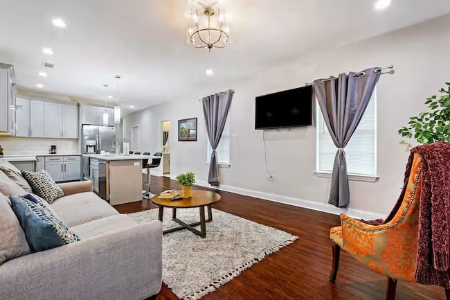 1377 St Bernard Ave in New Orleans, LA - Building Photo - Building Photo