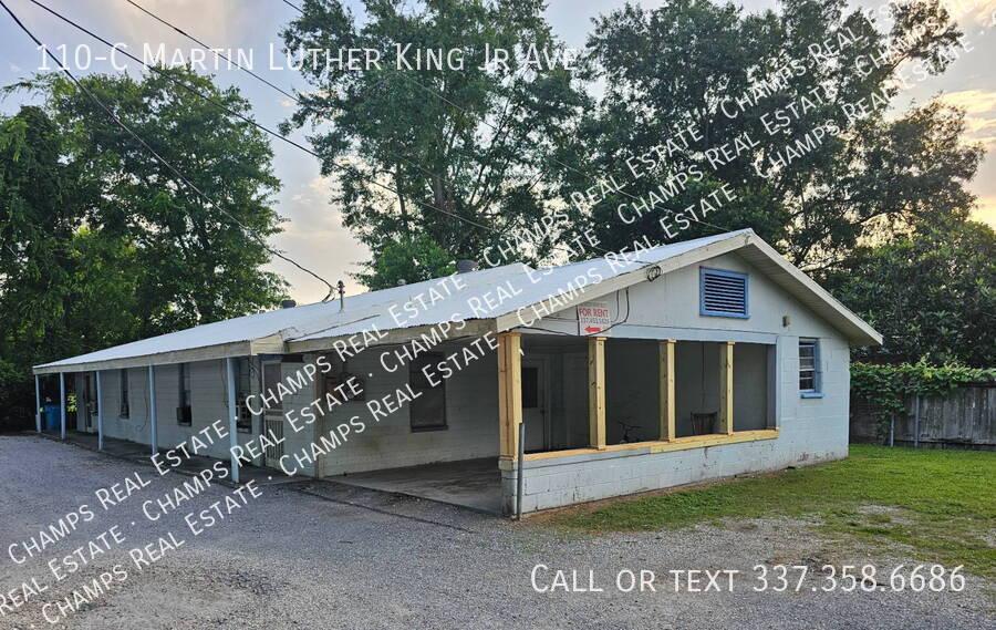 110 Martin Luther King Jr Ave in Patterson, LA - Building Photo