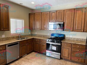 5043 W White Diamond Way, Unit 8724A1B in West Valley City, UT - Building Photo - Building Photo