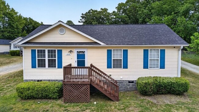 property at 1608 Mcpherson St