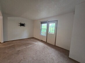 130 Pine Ct in Pittsburgh, PA - Building Photo - Building Photo