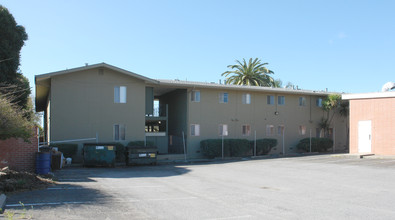 Villa Santa Clara Apartments in Santa Clara, CA - Building Photo - Building Photo