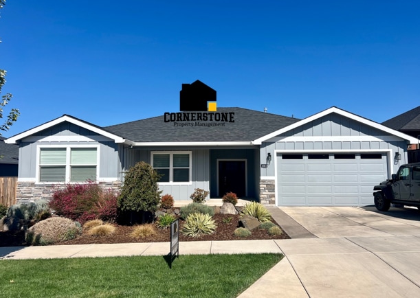 3021 NW Mount Thielsen Dr