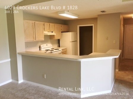 4029 Crockers Lake Blvd in Sarasota, FL - Building Photo - Building Photo
