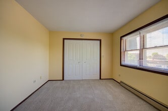 1608 Richmond St in Joliet, IL - Building Photo - Building Photo