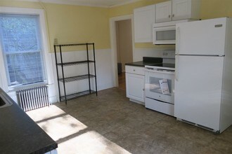 69 Winter St in Exeter, NH - Building Photo - Building Photo