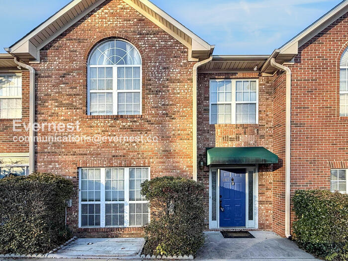 607 Parkside Cir in Helena, AL - Building Photo