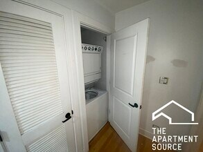 2528 W Fitch Ave, Unit 3 in Chicago, IL - Foto de edificio - Building Photo