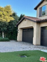 17032 Cantlay St in Los Angeles, CA - Building Photo - Building Photo