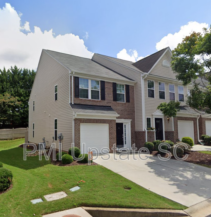237 Cedar Crossing Ln in Greenville, SC - Building Photo
