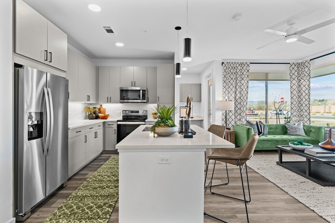 Aura Crossroads in Colorado Springs, CO - Building Photo
