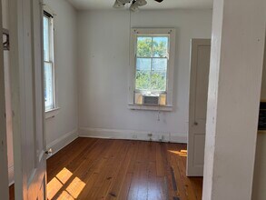 7500 Freret St, Unit 7500 in New Orleans, LA - Foto de edificio - Building Photo