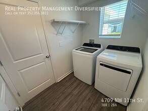 4709 NW 11th St in Ocala, FL - Building Photo - Building Photo