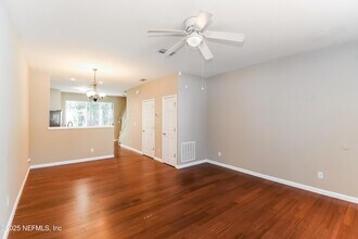 8424 THORNBUSH Ct in Jacksonville, FL - Building Photo - Building Photo