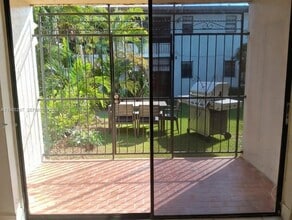 6259 W 24th Ave in Hialeah, FL - Building Photo - Building Photo