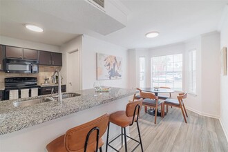 8300 El Mundo St in Houston, TX - Building Photo - Building Photo