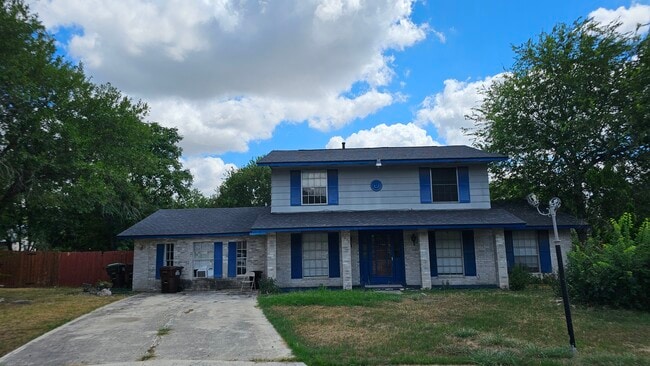 property at 7010 Glen Clfs