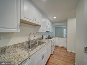 13186 Putnam Cir in Woodbridge, VA - Building Photo - Building Photo