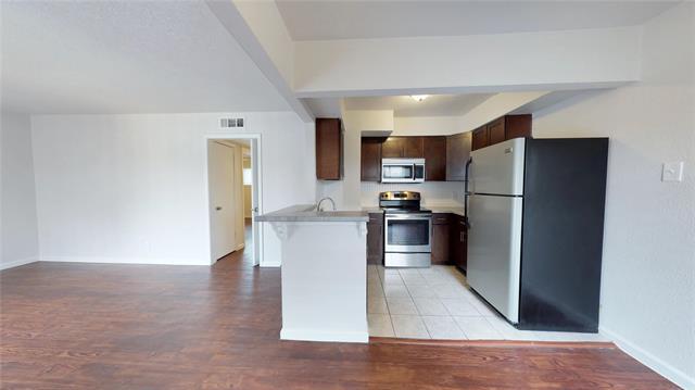5515 Gaston Ave in Dallas, TX - Building Photo - Building Photo