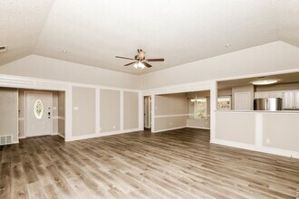 1913 Green Willow Dr in Fort Worth, TX - Building Photo - Building Photo