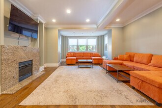 3639 N Troy St in Chicago, IL - Building Photo - Building Photo