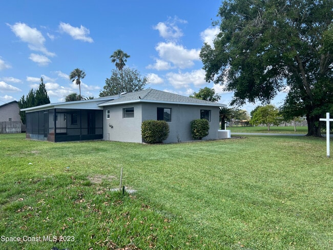497 Deacon Ave in Palm Bay, FL - Building Photo - Building Photo