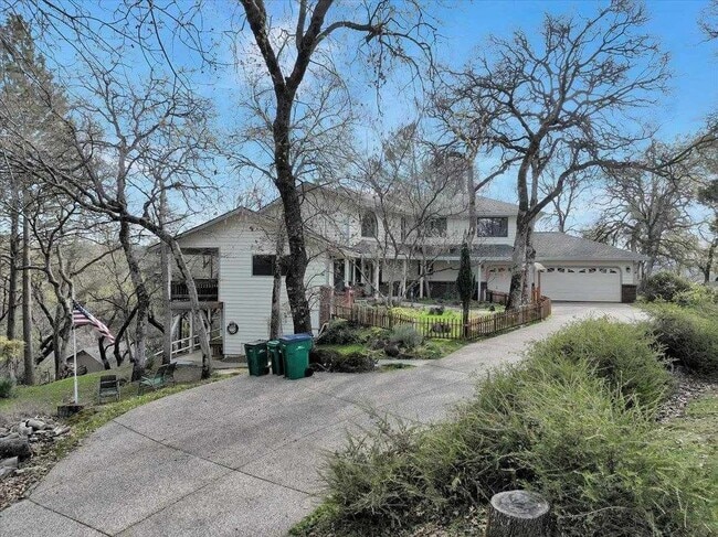 12126 Waxwing Ct in Penn Valley, CA - Building Photo - Building Photo