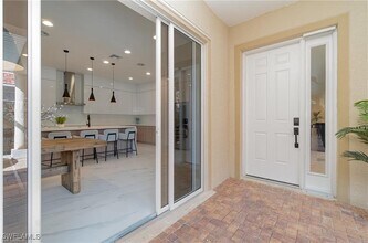 13965 Avon Park Cir in Ft. Myers, FL - Building Photo - Building Photo