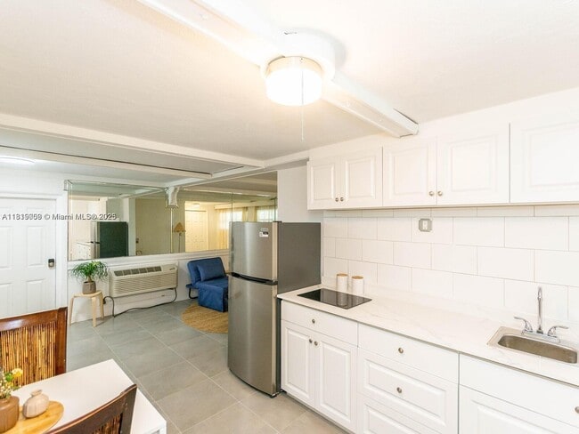 property at 3352 SW 6th St