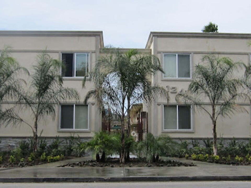 1241 Boynton St in Glendale, CA - Building Photo