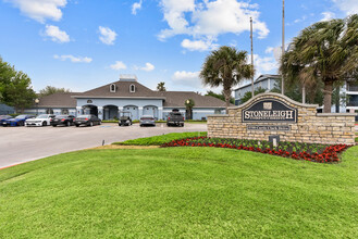 Stoneleigh in Corpus Christi, TX - Building Photo - Building Photo